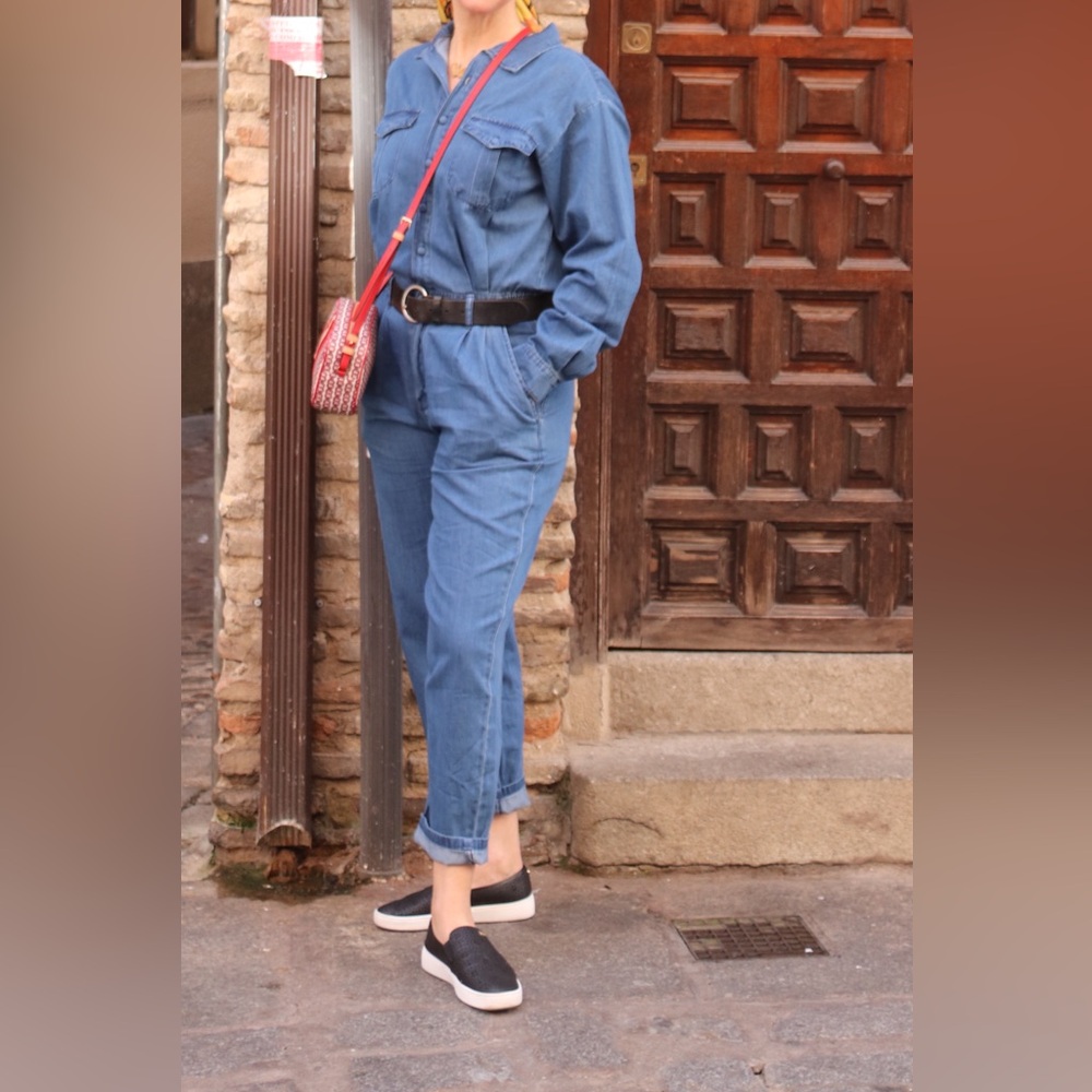 PULL & BEAR Women’s size M Blue Denim Jumpsuit